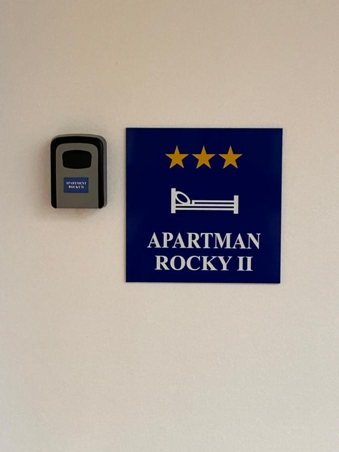 Apartment Rocky II Zara Esterno foto